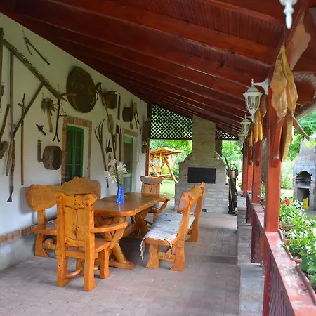 Nemeth Tanya Vendeghaz Country house *